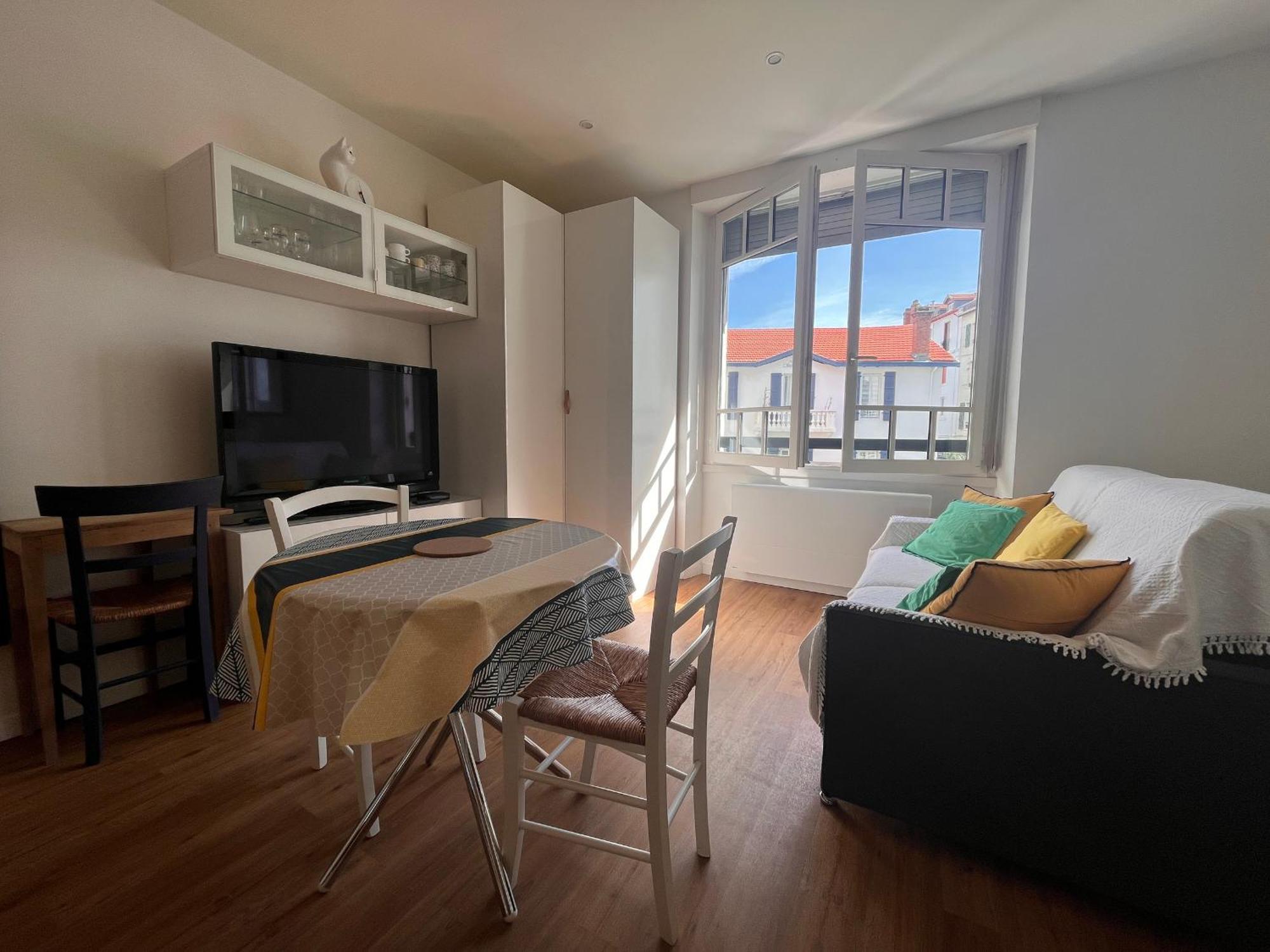 Appartement Lumineux 1 Chambre Au Coeur De Saint-Jean-De-Luz, Proche Plage Et Halles - Fr-1-239-890 Exteriör bild