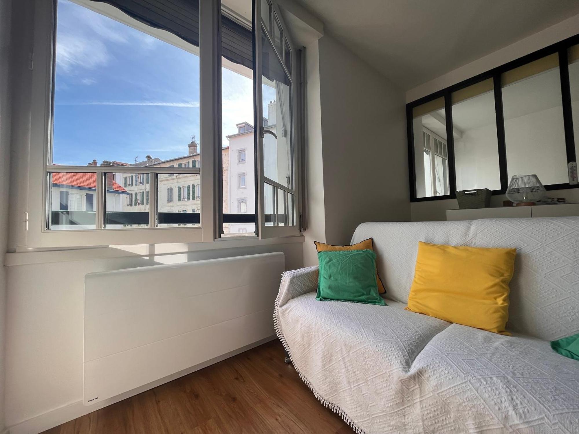 Appartement Lumineux 1 Chambre Au Coeur De Saint-Jean-De-Luz, Proche Plage Et Halles - Fr-1-239-890 Exteriör bild