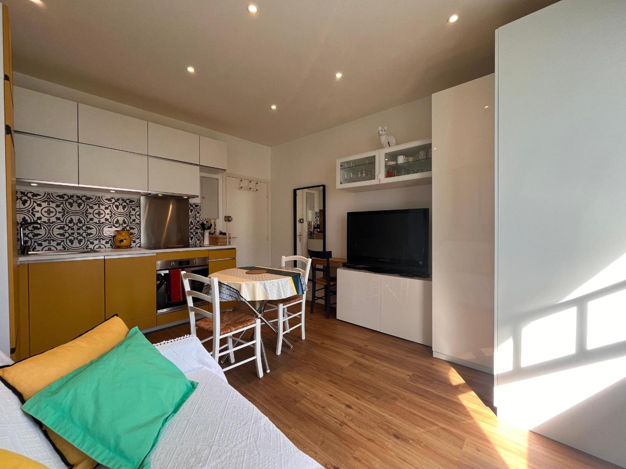 Appartement Lumineux 1 Chambre Au Coeur De Saint-Jean-De-Luz, Proche Plage Et Halles - Fr-1-239-890 Exteriör bild